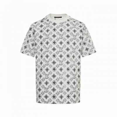 louis Vuitton 路易威登 25Ss 通体老花满印短袖 男女同款全新美学灵感趣味设计,渠道性质精品 让整体造型设计更加优雅时尚 今夏最火系列 无数明星