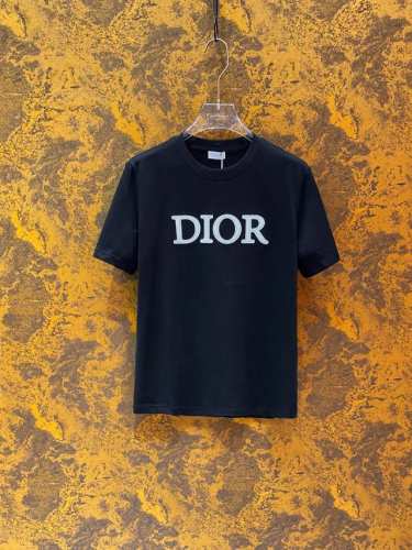主推！ 迪*Dior 25Ss春夏新款首发专柜最新款短袖圆领T恤 高端订制 设计前卫时尚！品牌Logo重工艺设计 高端定制240克面料.手感柔软.穿着舒适.专柜