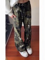 款号Xk3290 迷彩蛇纹微喇牛仔裤男款夏季美式痞帅高级感裤子显腿长直筒工装裤，面料定制经过一流的高工艺水洗 ，质地紧密 色泽均匀 纹理清晰，上身非常舒适 直筒