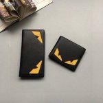 长款 130 短款 Fendi 芬迪西装夹 每一个成熟男士都得有一个钱包，一个质量好的钱包不仅身份象征，而且是你的品味的体现 经典款式永不过时，尽显低调内敛 精