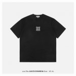 loewe 罗意威 25Ss 龙纹花标刺绣短袖 面料采用230克重精梳棉 定制32支1*1螺纹 成衣两遍水洗处理 面料舒适亲肤无异感 定制定染面料 纺织密度高