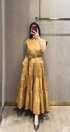 连衣裙 Maxmara同款2025早春新品无袖衬衫连衣裙Smlxl 面料：丝棉 M码胸围94肩宽46腰围80裙长130 每个码胸围平铺腰围相差，衣长肩宽相差1厘