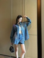 chanel 25新款烫钻牛仔短裤 时髦不易过时 洋气十足 上身修饰身型 高端品质 单色3码Sml