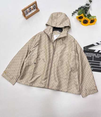 Dior25Ss春夏新款 Oblique提花连帽抽绳夹克外套,独家Yb开发！高版出品！饰以经典的Oblique印花 采用米色塔夫绸科技提花面料精心制作搭配拉链开