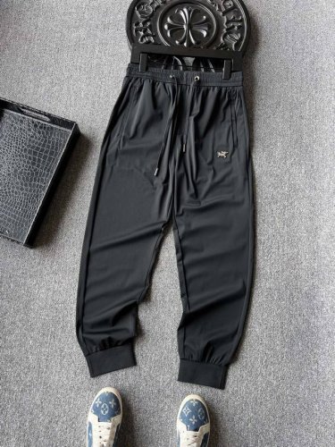 专柜顶级货！ 人气爆款！Arc'teryx 始祖鸟专柜新品冰氧蚕丝长裤！恒隆在售万元级，款号：3633 始祖鸟家今年新品冰氧天丝面料，内外层做了液氨工艺处理，久