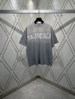 巴黎世家 25Ss春夏新款水洗做旧破坏美纹贴纸T恤男女同款 码数：Xs.S.M.L