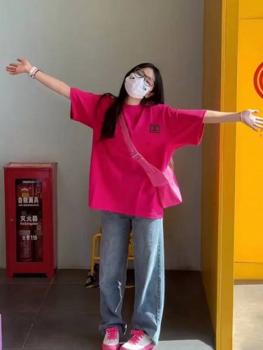 2025香奈儿刺绣2025新款字母标语刺绣情侣短袖 Dior限定数码直喷工艺印花短袖T恤 T原地自留款！ 好喜欢这种款 前面一个精致刺绣Logo 叠穿的话会很高
