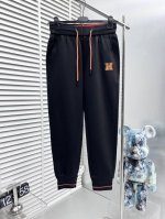P210 Hermes* 2025Ss春季新款休闲裤！官网同步发售。品牌经典Logo休闲裤 ，定制面料，舒适度极好，手触感强烈。辨识度极高，完美品相工艺。 尺码