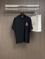Mmj 前后立体胶印Logo圆领短袖T恤。非常有质感。立体胶印＋特殊包边裁剪！2025春夏新款。Master 定制240G精棉手感舒适细腻特殊裁剪拼接结构复杂独