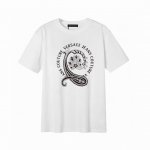 Versace 范思哲字母短袖T恤,简单的设计看起来特别大方！版型剪裁特别有讲究！上身很洋气显瘦内搭外穿都看高密针织圆领设计，平整简约！亲肤透爽！T恤面料的柔软