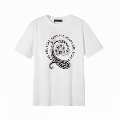 Versace 范思哲字母短袖T恤,简单的设计看起来特别大方！版型剪裁特别有讲究！上身很洋气显瘦内搭外穿都看高密针织圆领设计，平整简约！亲肤透爽！T恤面料的柔软