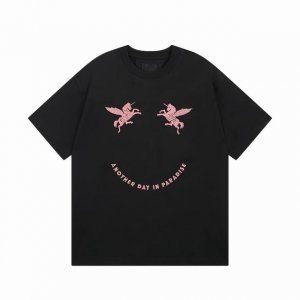 细节图 顶级版本 #Givenchy#纪梵希.25Ss粉色飞马绣花短袖T恤 面料采用定制Giv全棉双纱面料 克重260G 手感松软细腻扎实 舒适透气不易变形 螺