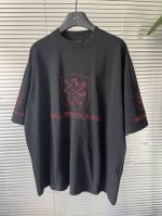 上新130！面料采用巴黎Zp定织定染全棉双纱紧密棉.克重260克， 布面干净.布纹清晰.柔软舒适.色牢度好.不易变色。 螺纹釆用定织定染无色差。绣花釆用田岛绣花