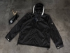 新款防晒服上新2025Ss夏季新品普拉达Prada防晒服真的赢麻了！ 面料：采用高科技功能性面料，轻盈又透气，能有效阻挡紫外线，Upf值远超普通防晒服。皮肤接触