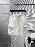 杜嘉班纳 Dg 2025Ss夏季新款 休闲 短裤，高端版本！专柜定制面料 透气舒适度高，细节无可挑剔，品牌元素设计理念，体现高品质。手感细腻柔软！呈现休闲裁剪，