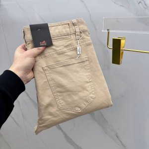 新款Hermes 爱马仕 高端定制、2025早春最新款小脚牛仔裤 柜台同步发售 进口固色面料 原版定制复刻 客供五金辅料 原单品质 重工洗水 做工走线精细 上身