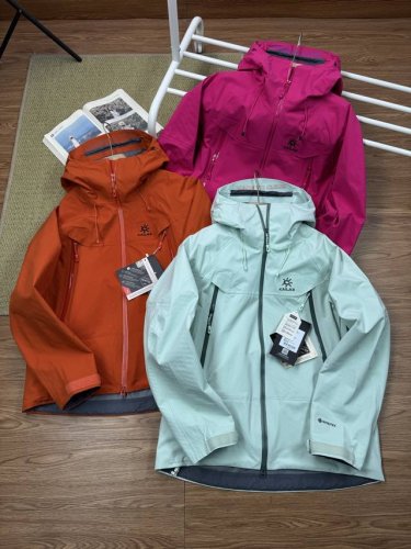 顶级复刻 防盗扣拆毁不退换 凯乐石Kailas Mont-X 系列 运动户外全天候硬壳专业防水防风透气登山冲锋衣外套 男女同款 热度款 一件难求！凯乐石Mont