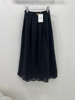 Valentin*25新款法式蕾丝水溶花半裙！腰头字母V五金配饰，裙身以重工立体绣线工艺！白富美必入神器！上身巨显瘦，定位水溶花气质优雅减龄少女风时髦又高级！重