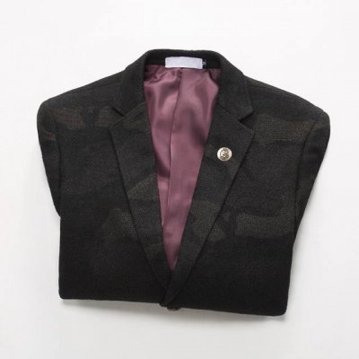 高版本 范思哲 2025Ss欧洲专柜主打系列。男士修身西服 ，采用进口羊毛面料 ，面料超级牛逼上身潇洒大气 ，贵气十足！男神必备码数:M-Xxxl 下单请报身高