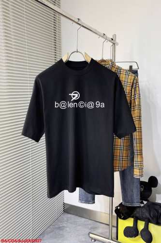 P230 D427 Ba巴黎世家 新款字母印花双层重工短袖T桖 字母图案不管是T桖还是卫衣都是每年的爆款单品 前幅大面积印花采用大康丽数码印花机直喷 成本极高
