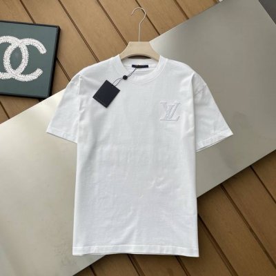 专柜还原顶级复刻版 Louis Vuitton 路易威登 2025Ss春夏新款驴家Lv Logo立体刺绣 圆领短袖T恤男女同款 高品质 精梳棉洗水处理不变形 不