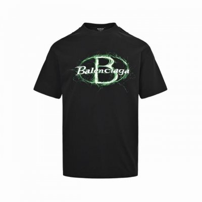 balenciaga 巴黎世家 25Ss 印花短袖 采用260克精梳棉面料 全棉螺纹 面料洗水 手感柔软 透气舒适 胸前数码喷印工艺+发泡字母印花 呈现鲜明的印