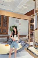 celin* 25Ss早春新款 镂空钩花针织吊带背心丨独家Yb开发！高版出品！定制纱线，质感舒适以镂空感的钩花元素作为设计亮点 胸前凯旋门细节更是为简易穿搭增添