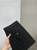 Valentino华伦天奴 2025Ss新款原单爆款休闲裤西裤 超级定制款 原版五金 超级重工工艺 版型超赞，细节做工无可挑剔！款式不挑人，做工高档，超强好货不
