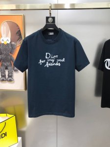 d*Or 迪奥2025春夏新款原单男士圆领短袖T恤 专柜同步售卖 注意细节包边微破洞爆款高端品质 高版本 Os版型阔版 胸前立体刺绣字母Logo设计 定制进口1