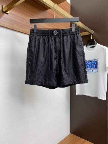 lv 路易威登 25年夏季新款短裤 定制面料定制Logo，各种五金配件全是进口原材料，不可错过的一款单品 码数：48-56