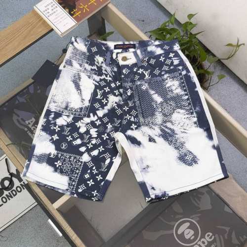 上新 款号 Kl5079 2025新款Louis Vuitton路易威登Lv腰果花扎染牛仔短裤五分裤 设计亮点 蓝白扎染与经典品牌图案碰撞 宛如流动的艺术画布