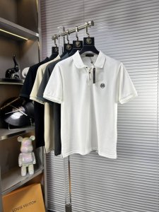 vers*范思哲 Ss25早春新款翻领Polo衫 高品质珠地棉材质 雍容华贵的品牌风格，260克重 客供进口面料 做出来的衬衫也是版型垂顺挺括，并且还抗皱抗起球