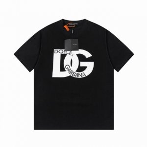 款号H13 杜嘉班纳Dg 新款印花短袖T恤 ，高品质纯棉洗水手感，前片高浆印花.尼龙纯棉面料舒适柔软，还原特殊工艺带来的潮流，定制定染 ，三标齐全 非市场普通版