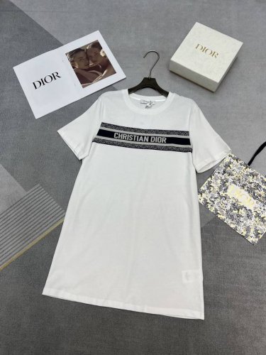 高品质Dior2025春夏新款纯棉T恤连衣裙胸前贴布针织提花Logo织带 宽松T裙完全不挑身材 Sml