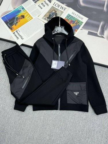 普拉达 顶级版本！2025早春新款男士拉链卫衣套装卫裤、商务休闲款！！重在面料！婴儿肌肤般的柔滑！！客供定织料，入手便知极具柔滑面料，手感柔软亲肤，上身挺括有型