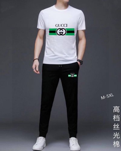 直 Gucci 古奇 胖子福音 2025官网同款.世界知名奢侈品牌.夏季男士 双丝光 高品质货套装 采用进口原单面料 ，当季时尚潮流款，百搭爆款。简洁大方，精密