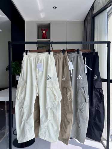 120 【Acg耐克工装多口袋直筒裤】 nike耐克Acg新款宽松工装多口袋直筒裤，拯救弯腿，四个颜色都很可，也是比较好搭配的，穿上超有型，亲肤面料，亲肤柔软，