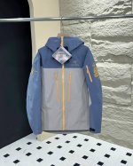 顶级版本 代工厂p出品 真正做到1比1 全衣压胶！顶级户外代工！ Arc'teryx蛇年限定款 Arc'teryx Aha Sv 王炸款 黄金蟒冲锋衣！ 众所周