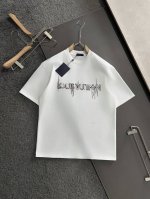 LV 2025Ss春夏最新款圆领时尚短袖T恤，官网同步，专柜纯棉面料！贴肤舒适，耐看又好穿，经典简约Logo设计，原厂工艺一丝不苟，型男必备单品 码数M-Xxl