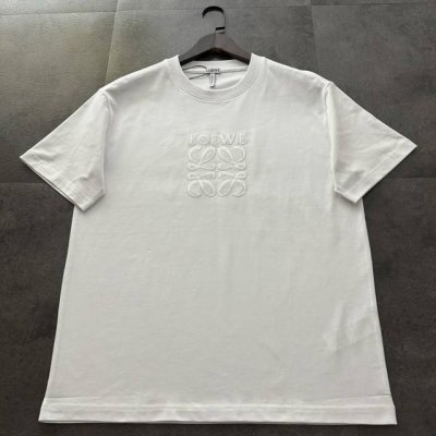 爆款推荐 Loewe罗意威2025新款Logo绣花短袖T恤 高版本高品质原版面料 网红明星同款 麻棉单面 %棉210克重洗水 经典净色刺绣工艺 手感非常舒服 超