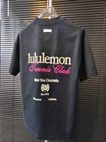 lululemon 露露乐蒙 25Ss 1998麦穗徽标字母Logo印花情侣圆领短袖 T恤-顶级版本 独家高端定制 280纯棉高定面料 质感高级细腻 定织定染同