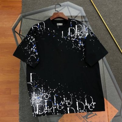 Dior 迪奥2025春夏新款印花Logo短袖T恤 原版面料高版本高品质 网红明星同款 定制定染简约基础款，简单大气，精致时尚，纯棉面料，面料柔软舒适 手感舒服