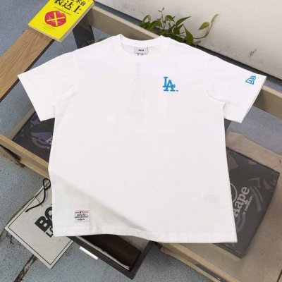 款号 Xd615La 高版本 2025新款Mlb洋基队Ny拼接老花图案Logo字母印花休闲情侣短袖T恤 选用了260克双纱爽滑棉面料制作而成 精细的做工和清晰的