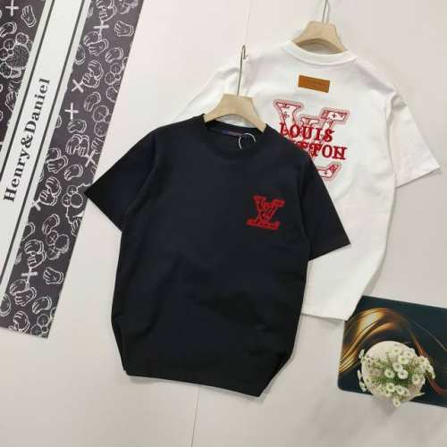 尺码S-Xl 顶级版本 路易威登Lv 25Ss早春新款 刺绣Logo标识短袖 轻奢主义 男女日常通勤穿搭必备单品 正确版本 欢迎对比 详细特征 320克 % 纯