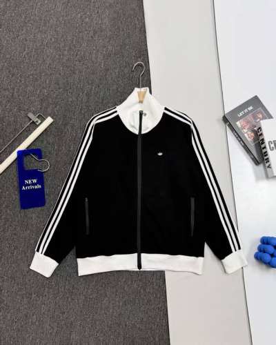 Adidas阿迪达斯三叶草25S新款立领夹克外套男女同款 货号:Jc6353 阿迪三叶草夹克外套绝对的爆款 经典款 明星同款！ 细节在线，随意对比！胸前定制三叶