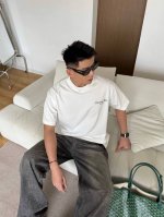 Dior 2025Ss春夏新款 手绘圆领短袖T恤 高品质 手感柔软 定制面料 做工精细 男女同款 黑色 白色 咖啡色 S M L Xl Xxl