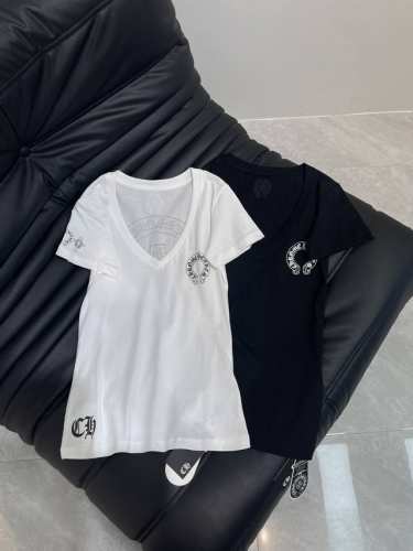 chrome Hearts*25新款百搭马蹄铁V领小T恤 秒变纸片人！ 最近大的克罗修身收腰T恤来啦！！ 不愧有他火的道理 显瘦又百搭 搭配低腰牛仔短裤 嘎嘎显