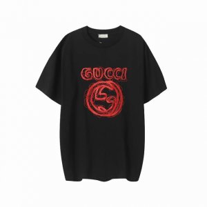 款号G669 新款Gucci古驰Ss夏季双G刺绣胸前Logo大牌感十足！高端大气完美演绎，经典圆领不挑人版型上身巨显瘦 纯棉面料，保证舒适同时透气冰爽的同时又不