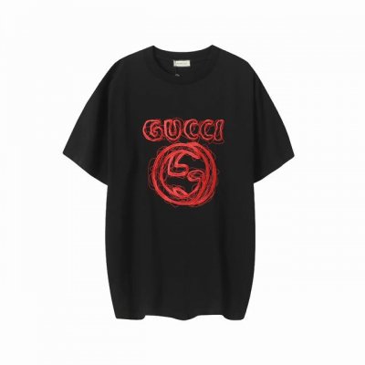 款号G669 新款Gucci古驰Ss夏季双G刺绣胸前Logo大牌感十足！高端大气完美演绎，经典圆领不挑人版型上身巨显瘦 纯棉面料，保证舒适同时透气冰爽的同时又不