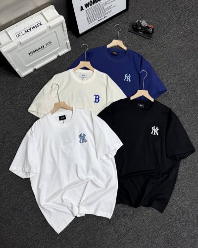 mlbny洋基队 胸前刺绣款 Ny新品印花圆领套头短袖T恤 男女情侣同款，面料采用260G纯棉双纱，面料亲肤舒适透气，触感细腻Ny洋基队情侣烫印T恤，定制宽松舒